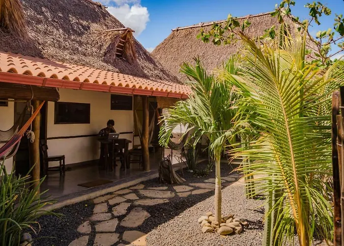 Vibra Guesthouse Popoyo
